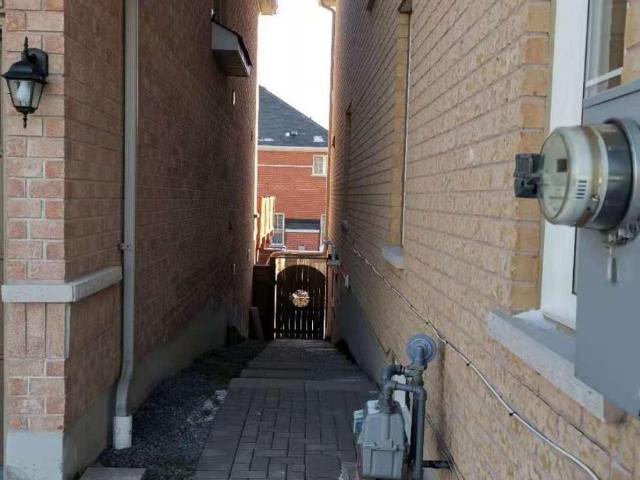 Apartment for rent in Durham, Ontario