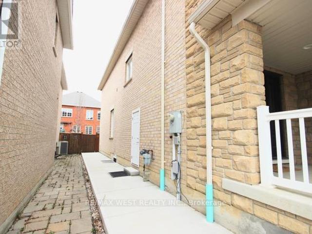 Apartment for rent in York, Ontario
