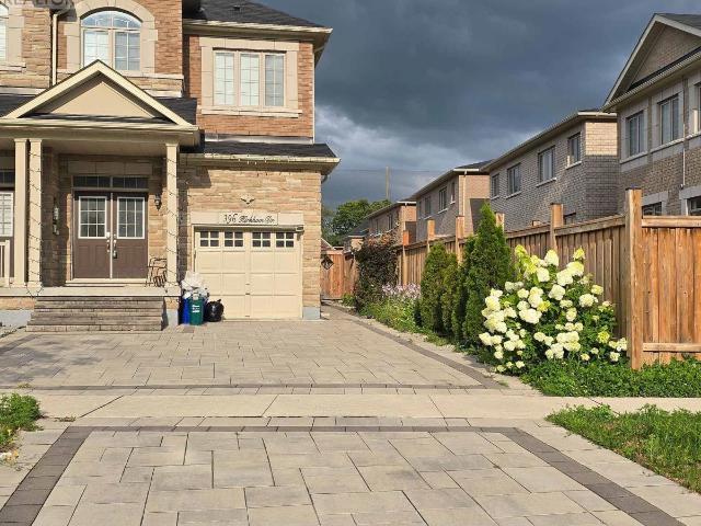 Apartment for rent in York, Ontario