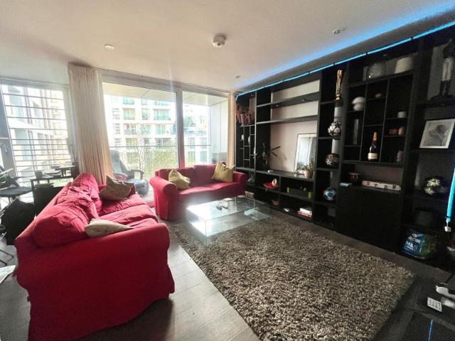 Flat for rent in London Borough of Wandsworth, Greater London