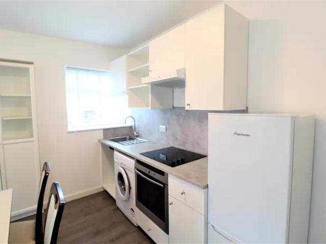 Flat for rent in Elstree and Borehamwood, Borehamwood