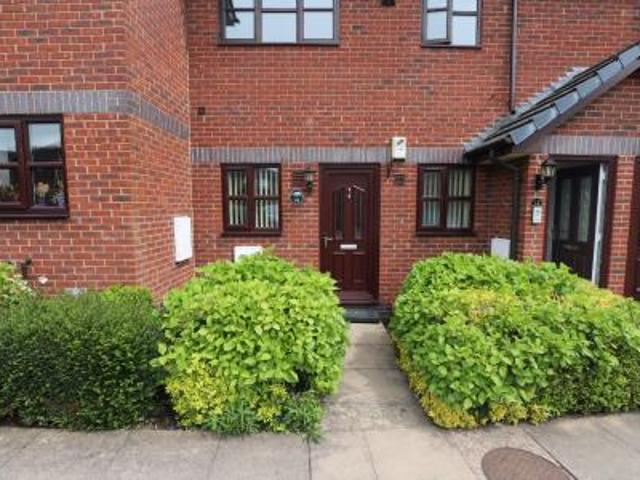 Flat for rent in Joiner's Square, Hanley