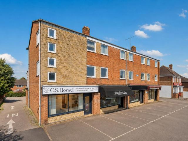 Flat for rent in Evershot, Oxfordshire