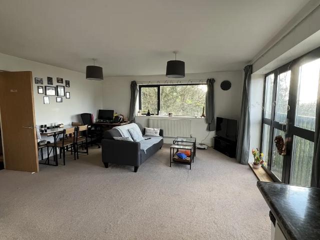 Flat for rent in Kings Tamerton, Mount Wise