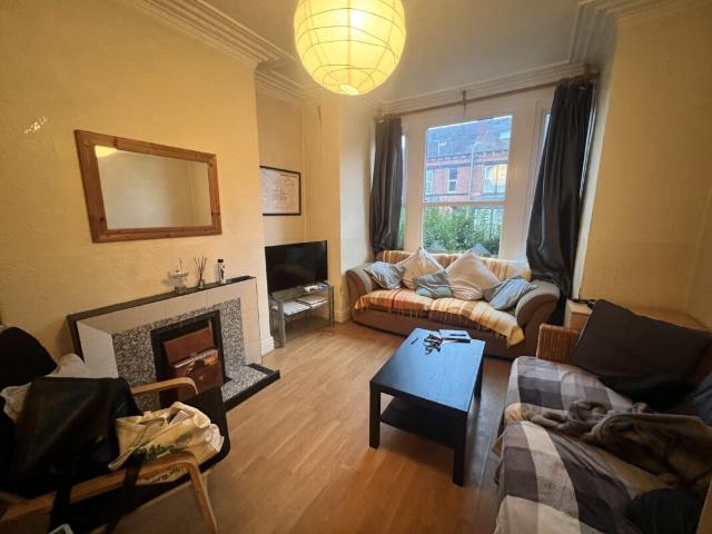 Flat for rent in Woodhouse, West Yorkshire