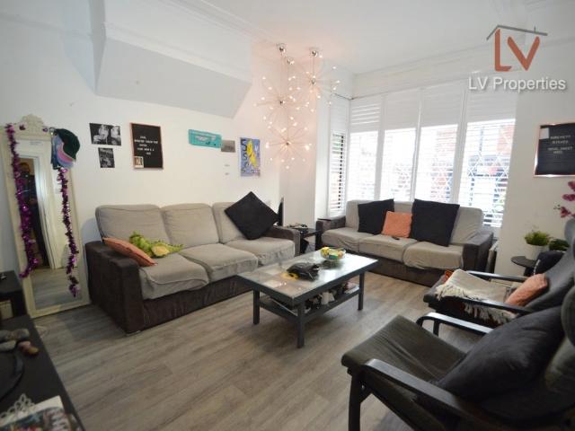 Flat for rent in Woodhouse, Leeds