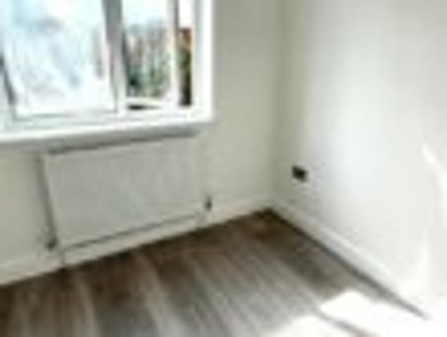 Flat for rent in Mile End, Greater London