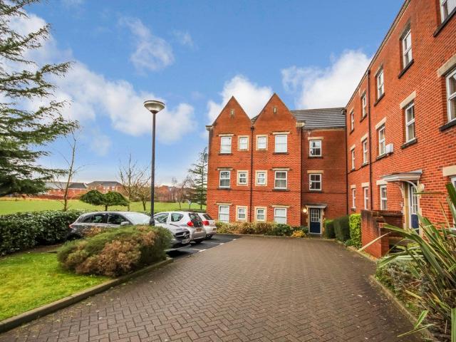 Flat for rent in Eaves Green, Andertons Mill