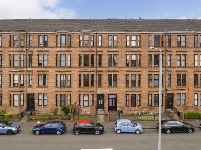 Flat for rent in Linthouse, Scotland