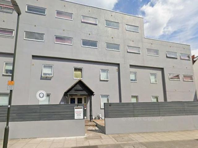 Flat for rent in London Borough of Merton, Greater London