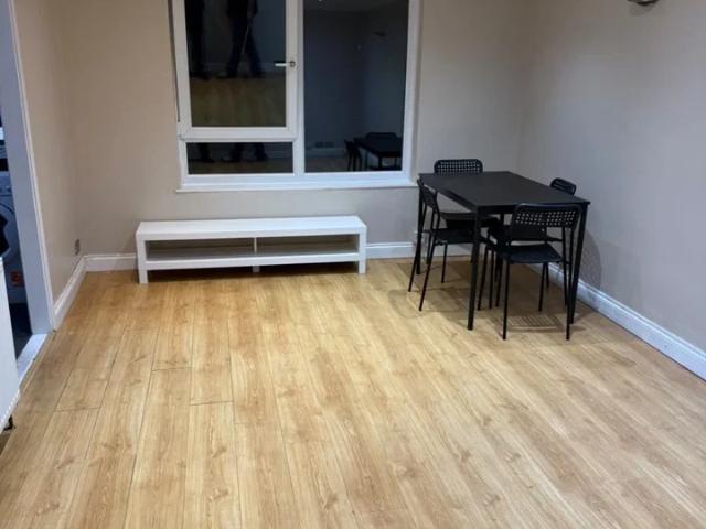 Flat for rent in London Borough of Hillingdon, Greater London