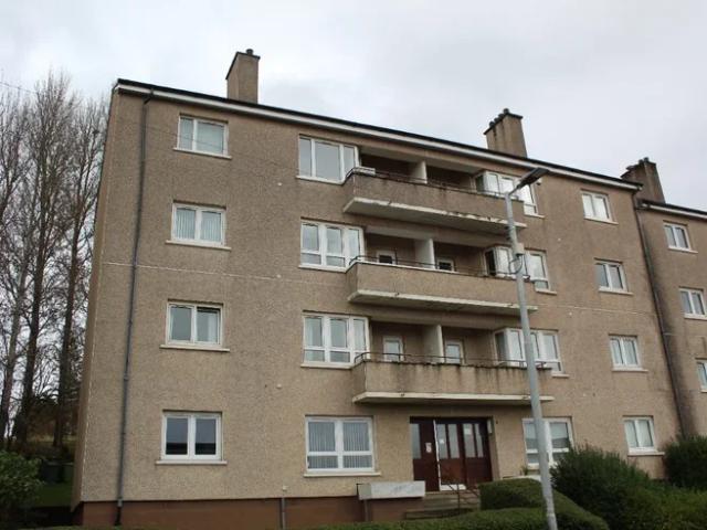 Flat for rent in Orchard Park, Giffnock