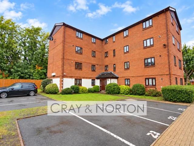 Flat for rent in London Borough of Croydon, Greater London