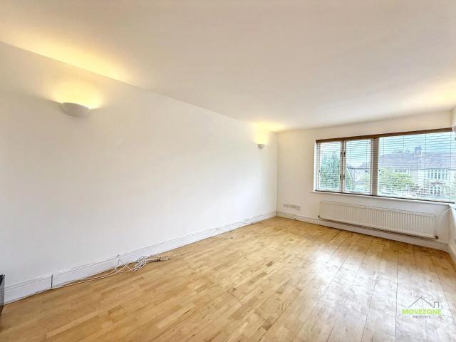 Flat for rent in London Borough of Lewisham, Greater London