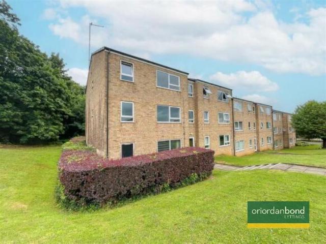 Flat for rent in Thorplands, Northampton