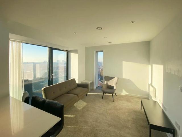 Flat for rent in Portwood, Stockport