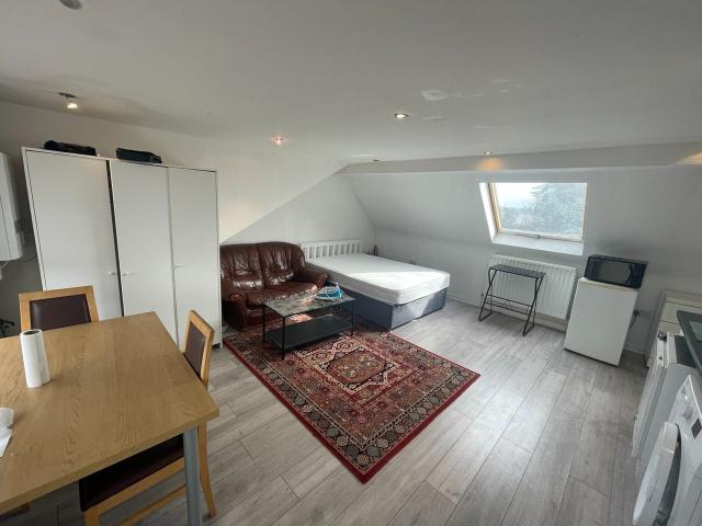 Flat for rent in London Borough of Enfield, Greater London