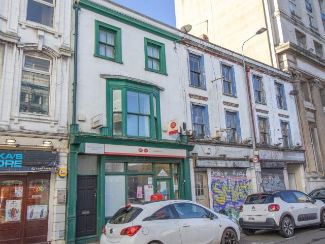 Flat for rent in Cardiff Bay, Falcon Lodge