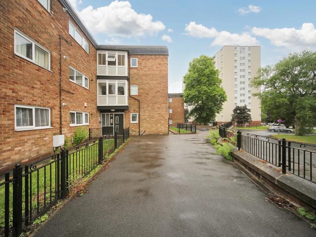 Flat for rent in Longshoot, Wigan