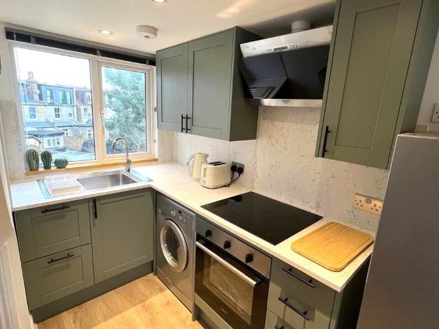 Flat for rent in Selsdon, Greater London