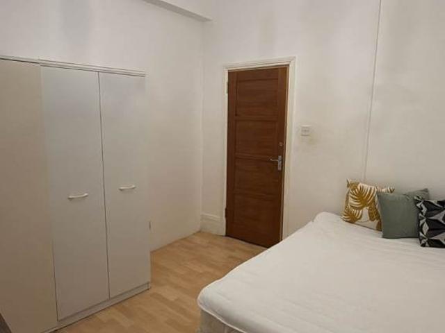 Flat for rent in Paddington, Greater London