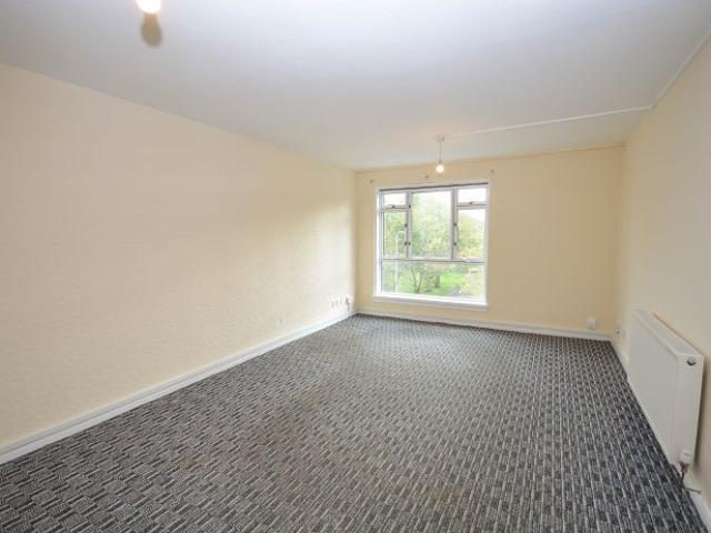 Flat for rent in Cadham, Cadham Village