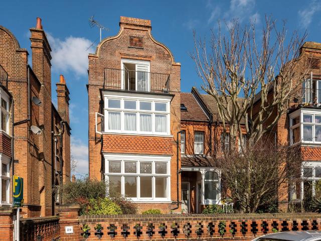 Flat for rent in Surbiton, Greater London