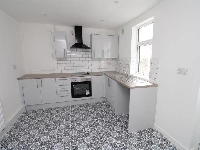 Flat for rent in Maesteg, Caerau