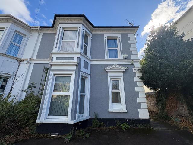 Flat for rent in Baneswell, Newport