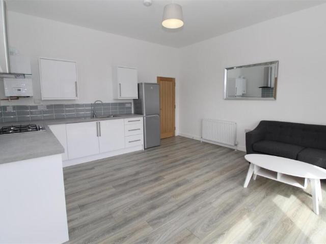 Flat for rent in Falcon Lodge, Wales