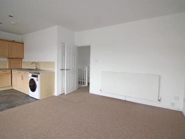 Flat for rent in Falcon Lodge, Wales
