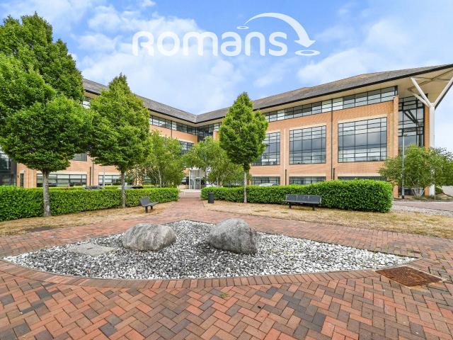 Flat for rent in Amen Corner, Binfield