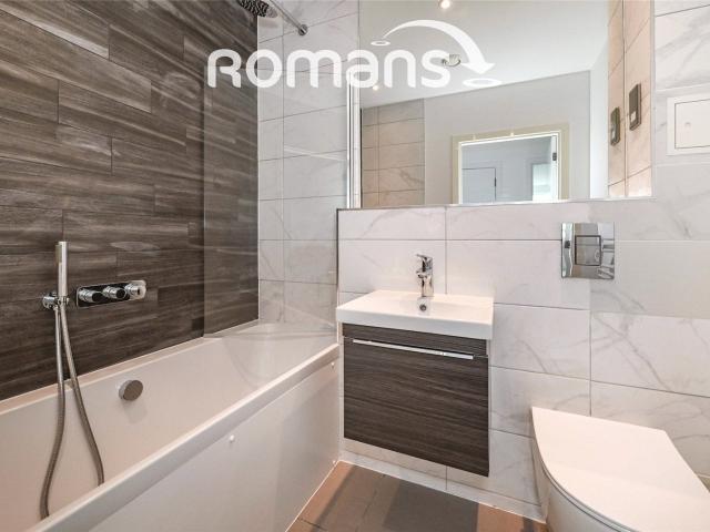 Flat for rent in Amen Corner, Binfield
