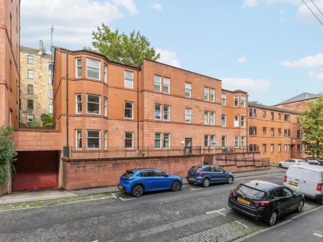 Flat for rent in Partick, Scotland
