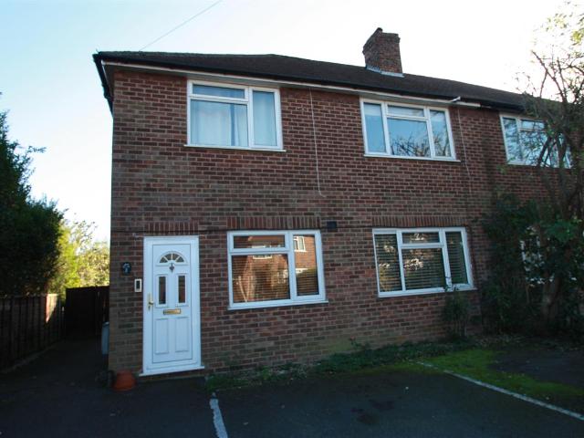 Flat for rent in London Borough of Harrow, Greater London