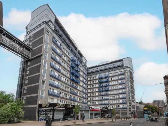 Flat for rent in Callis Yard, Greater London