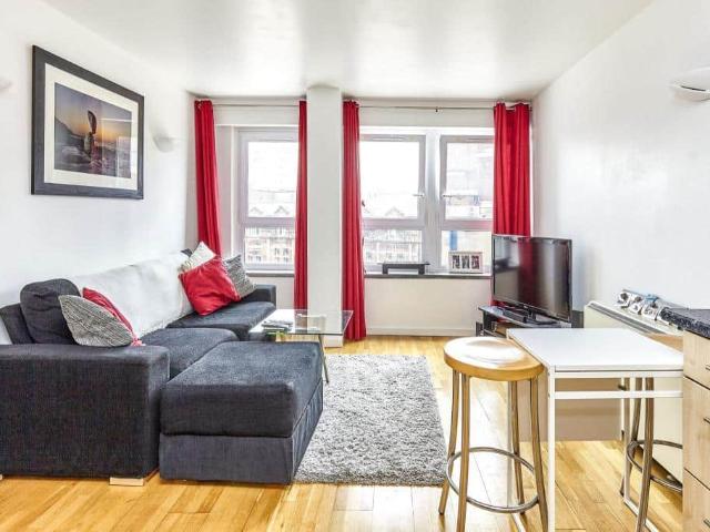 Flat for rent in Callis Yard, Greater London
