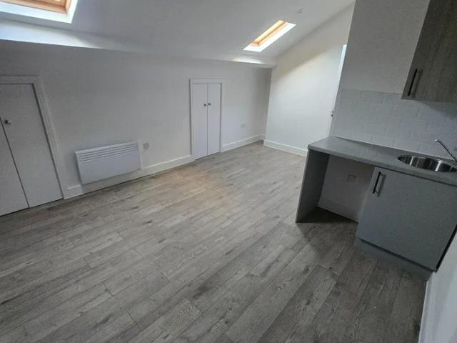 Flat for rent in Royal Wells Park, Tunbridge Wells