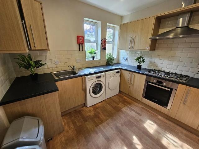 House for rent in Heigham Grove, East Bank