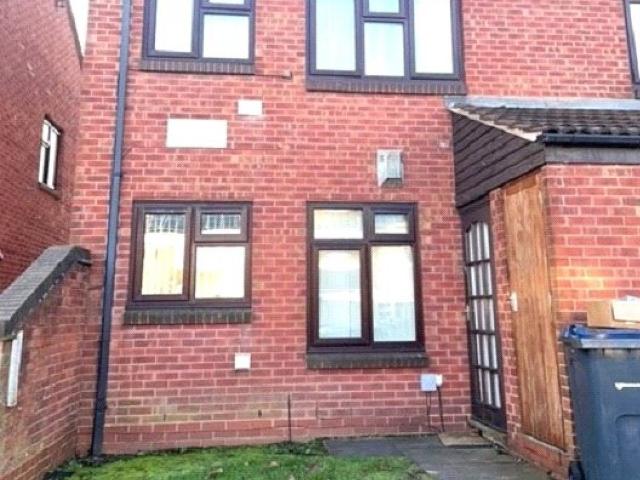 Flat for rent in Hockley Port, West Midlands