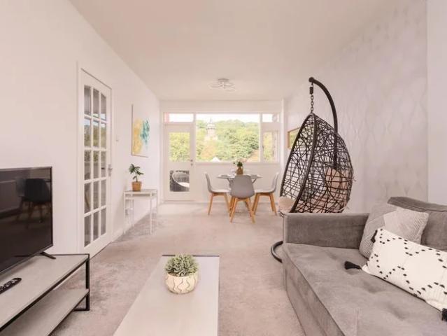 Flat for rent in Canongate, Old Town