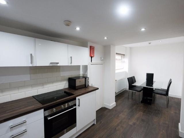 Flat for rent in Avenham, Higher Bartle