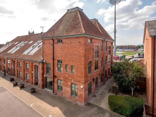 Flat for rent in Firepool, Rumwell