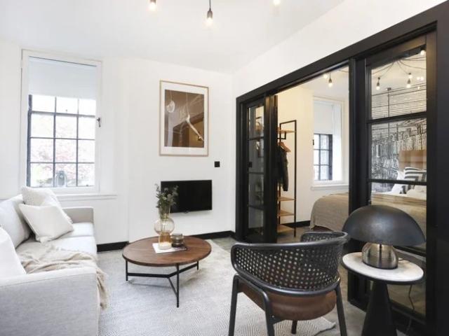 Flat for rent in Canongate, Old Town