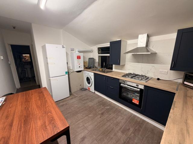 Flat for rent in Brompton, Gillingham