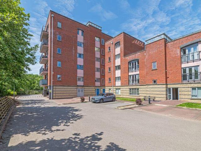 Flat for rent in Warrington
