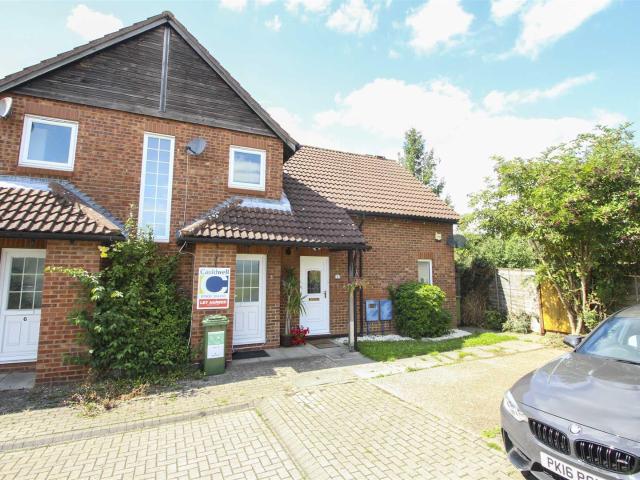 Flat for rent in Fenny Stratford, Milton Keynes
