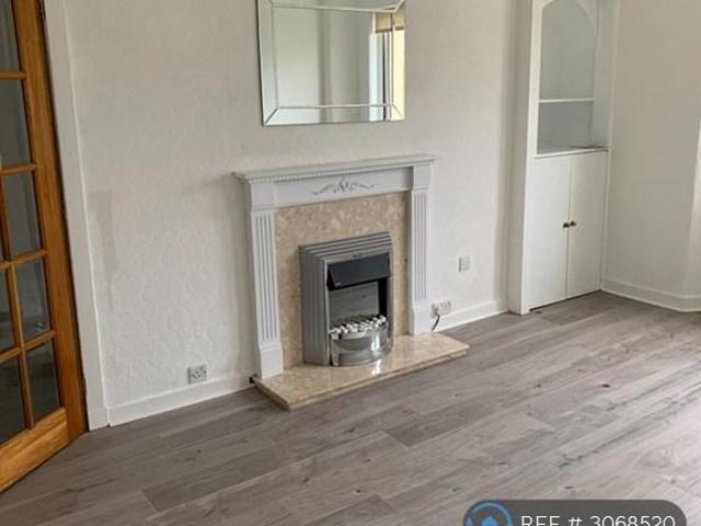 Flat for rent in Lounsdale, Elderslie