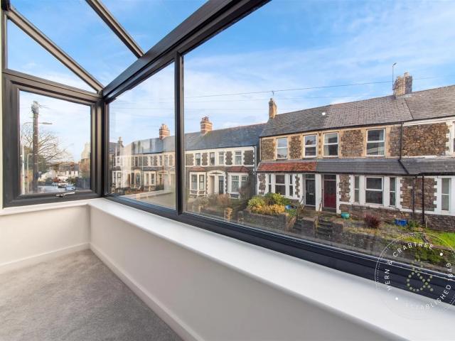 Flat for rent in Falcon Lodge, Wales