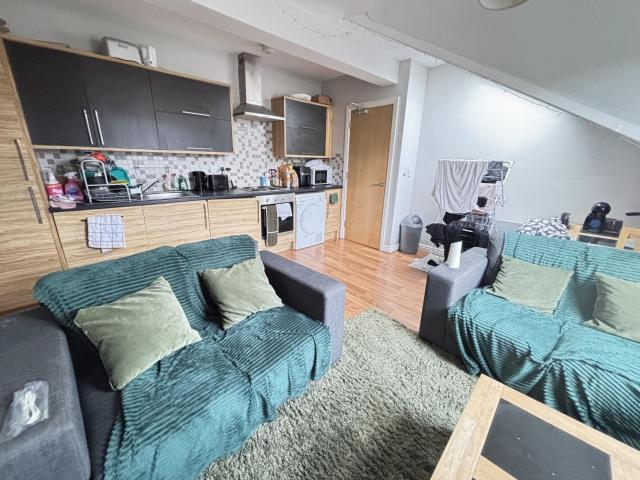 Flat for rent in Headingley Hill, Headingley